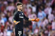 Unai Simon has been a wall for Bilbao this season.